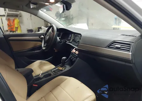 2021 Volkswagen Jetta 1.4T R-Line/1.4T S/1.4T Se z USA, uszkodzony, nr VIN 3VWC57BU5MM101090